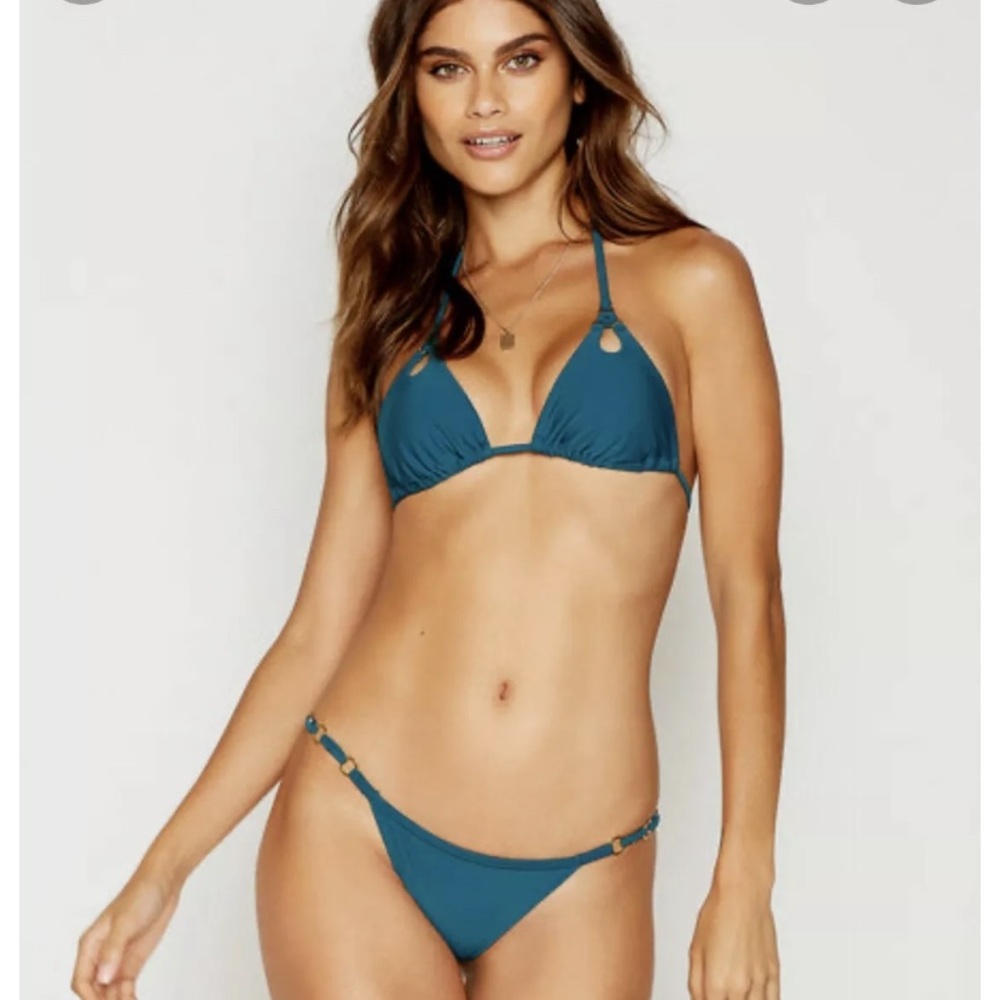Beach Bunny Bikini- New with tags